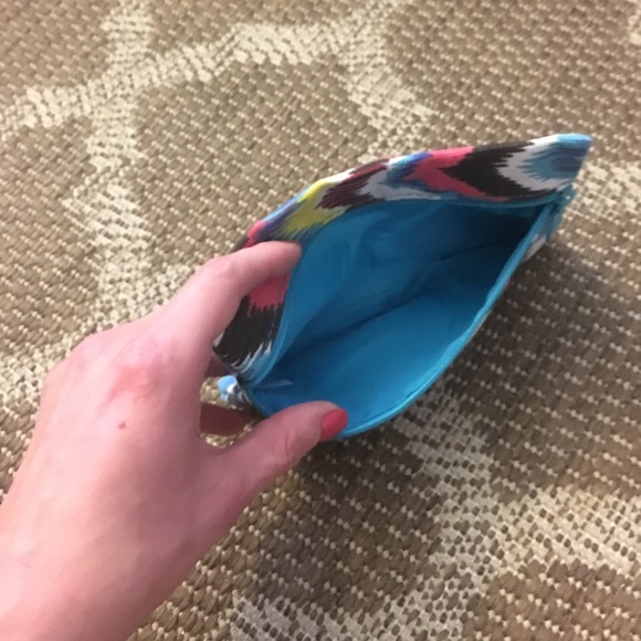 IPSY MYSTERY MAKEUP BAG 💄🎀💋 - Picture 4 of 5